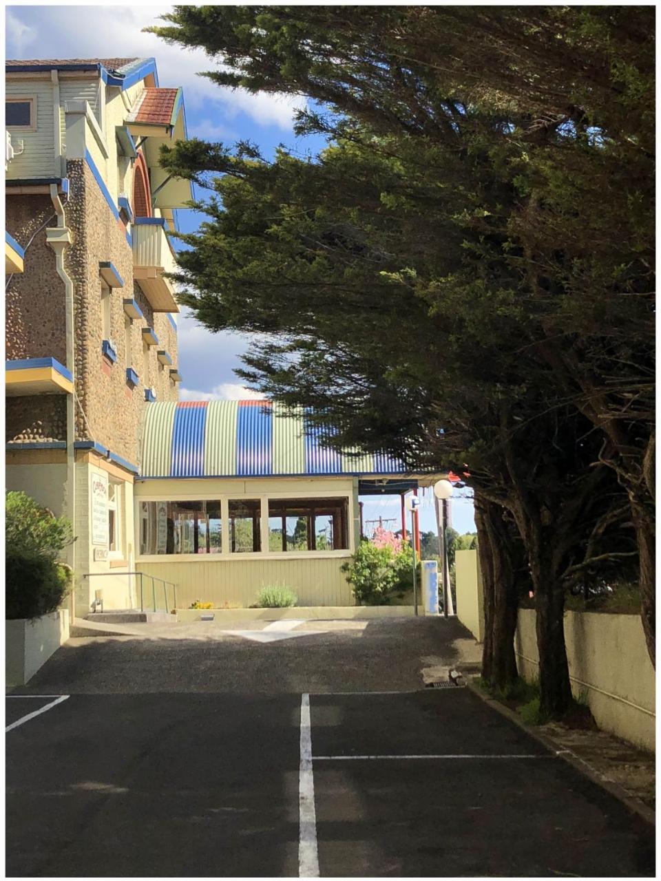 The Clarendon Motel Катумба Экстерьер фото